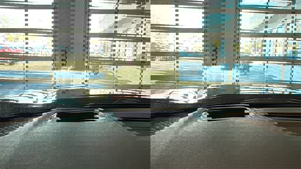 New 2026 GMC Acadia Denali w/ Super Cruise Package image 38