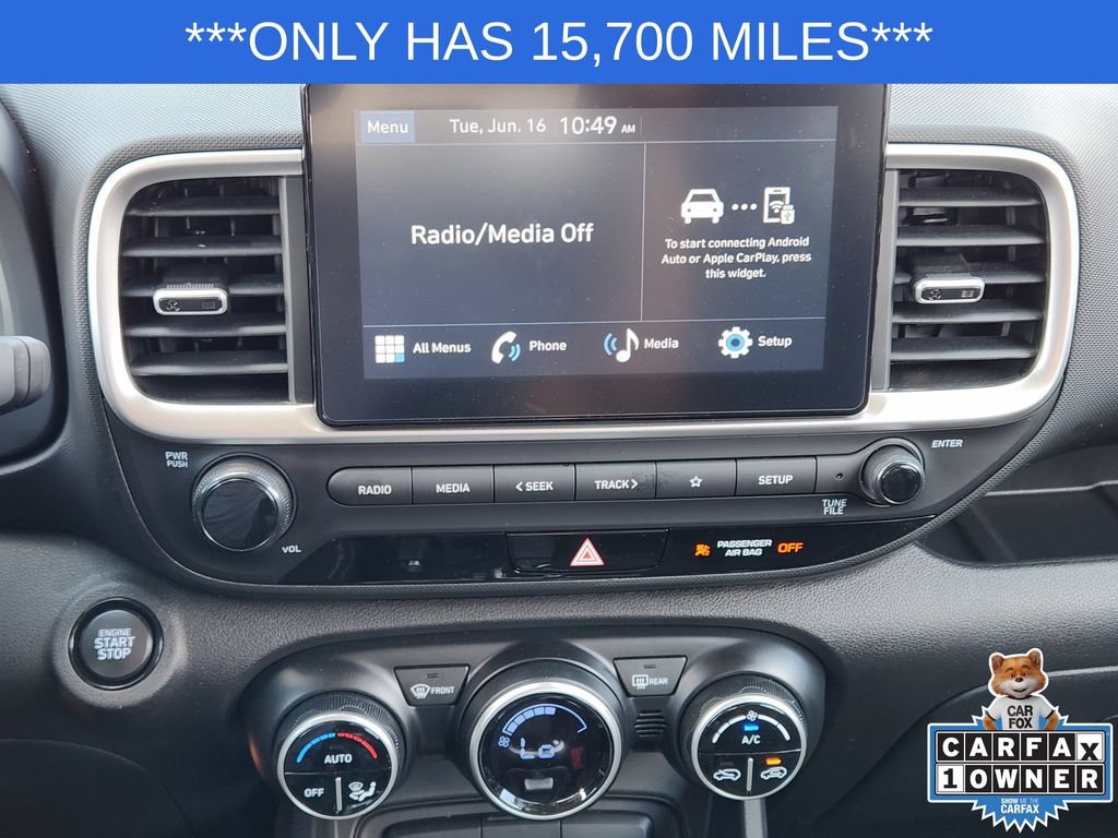 Used 2024 Hyundai Venue SEL FWD image 17