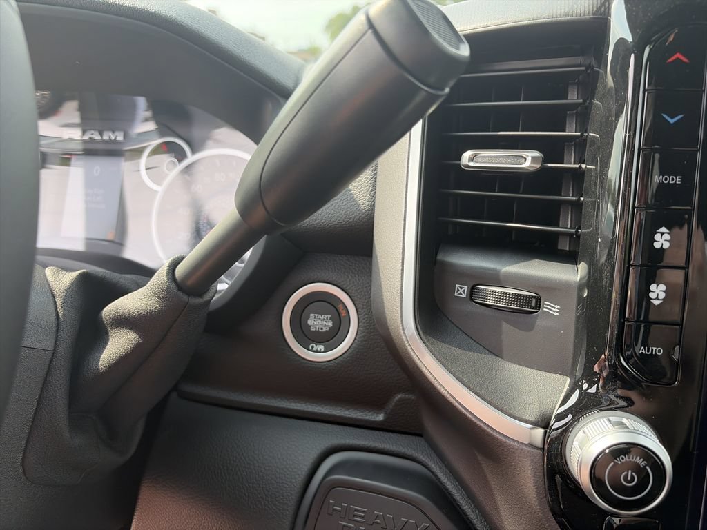 New 2026 RAM 2500 Big Horn AWD/4WD image 29