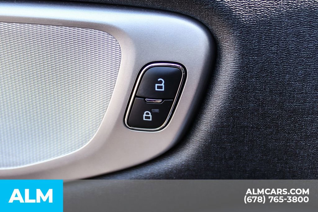 Used 2025 Ford Expedition Max Active AWD/4WD image 41