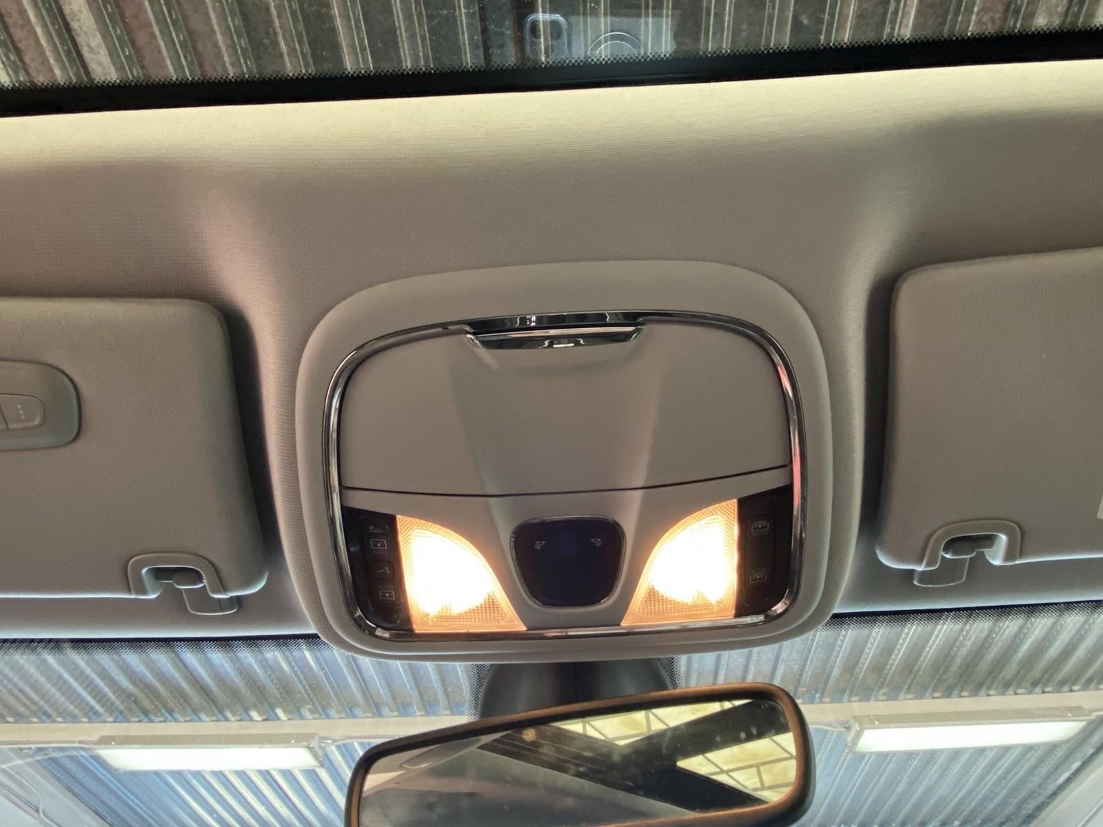 Used 2019 Jeep Cherokee Limited image 30