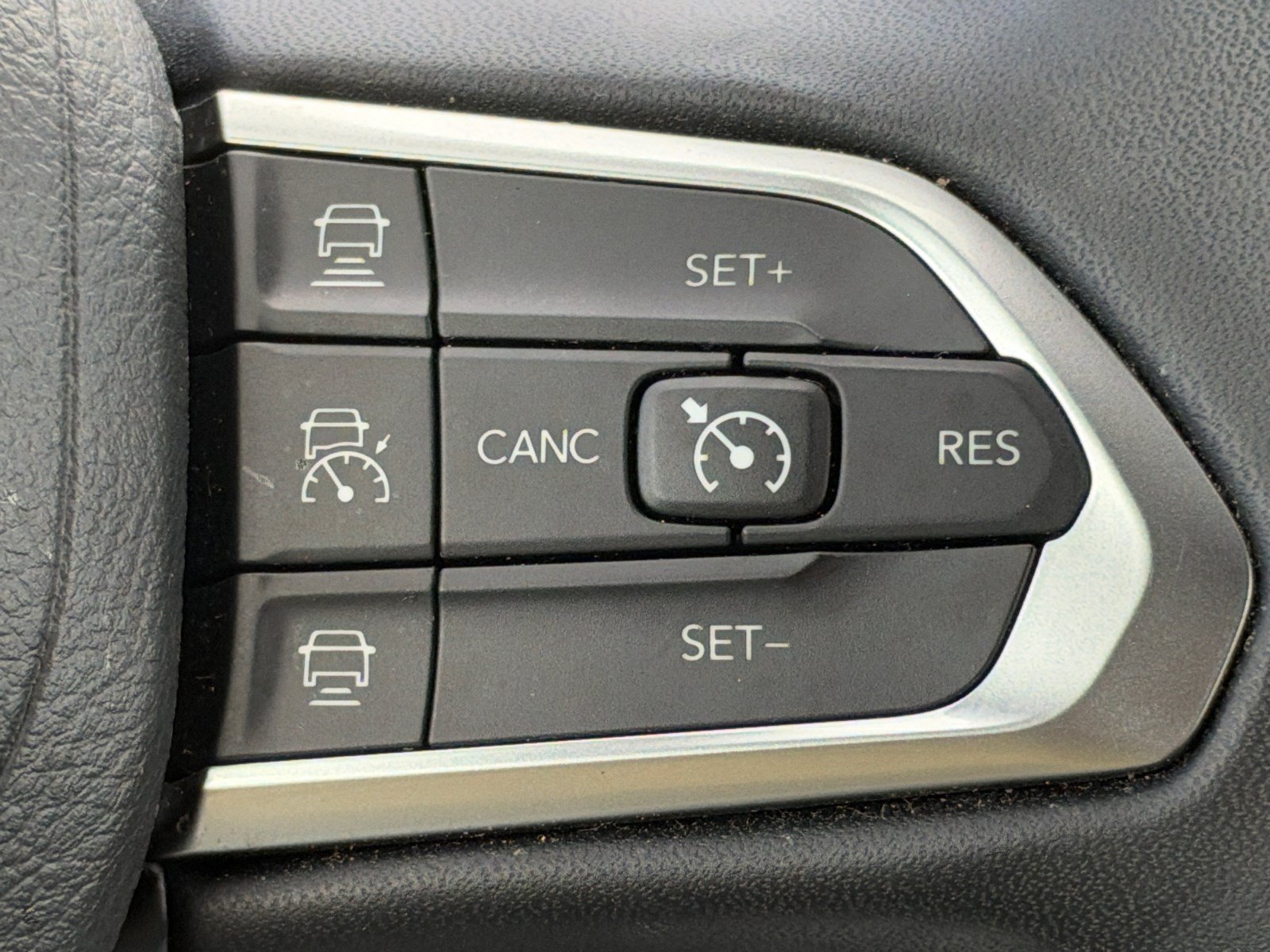 Used 2024 Jeep Compass Limited AWD/4WD image 27