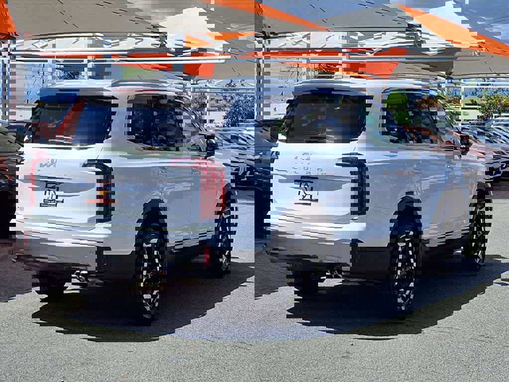 Used 2025 Kia Telluride S image 4