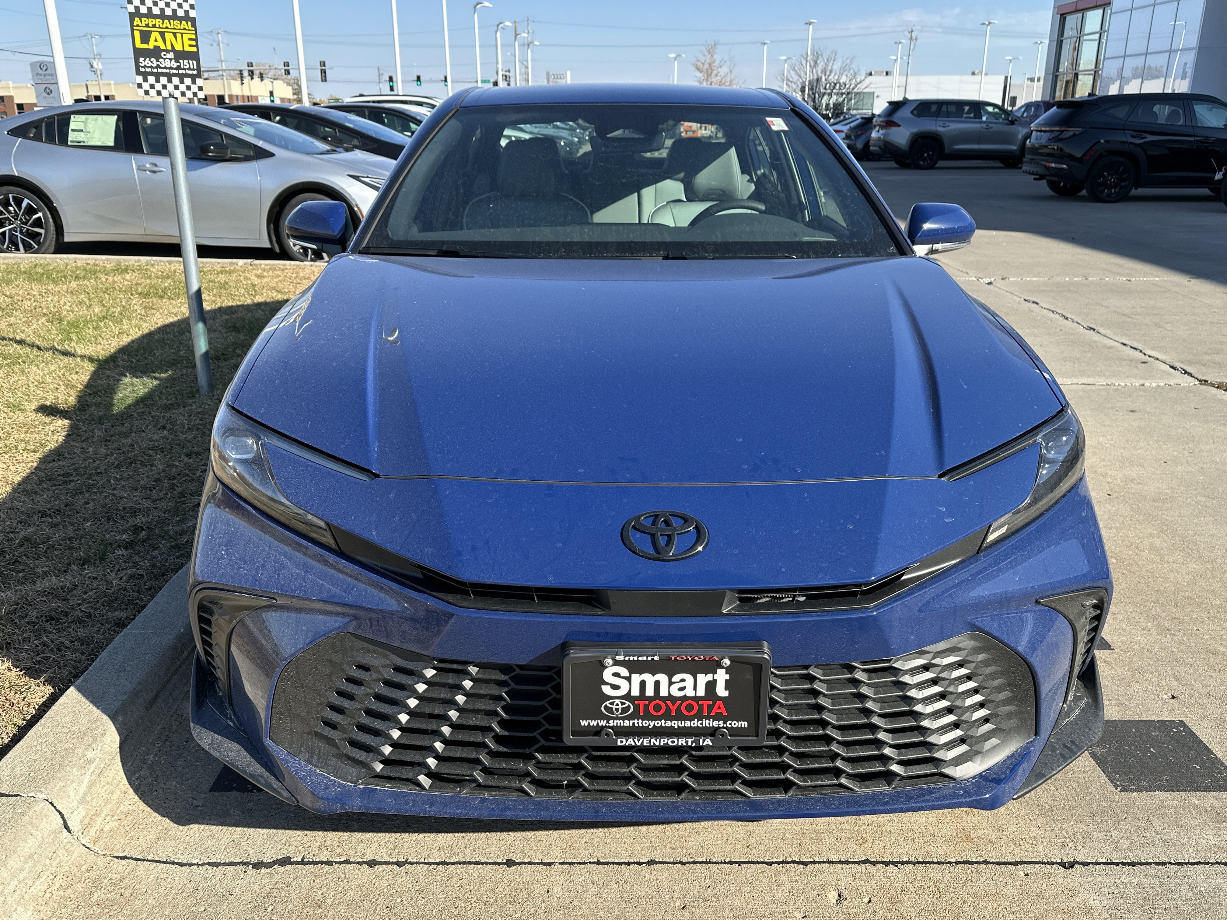 New 2026 Toyota Camry SE w/ Convenience Package FWD image 2