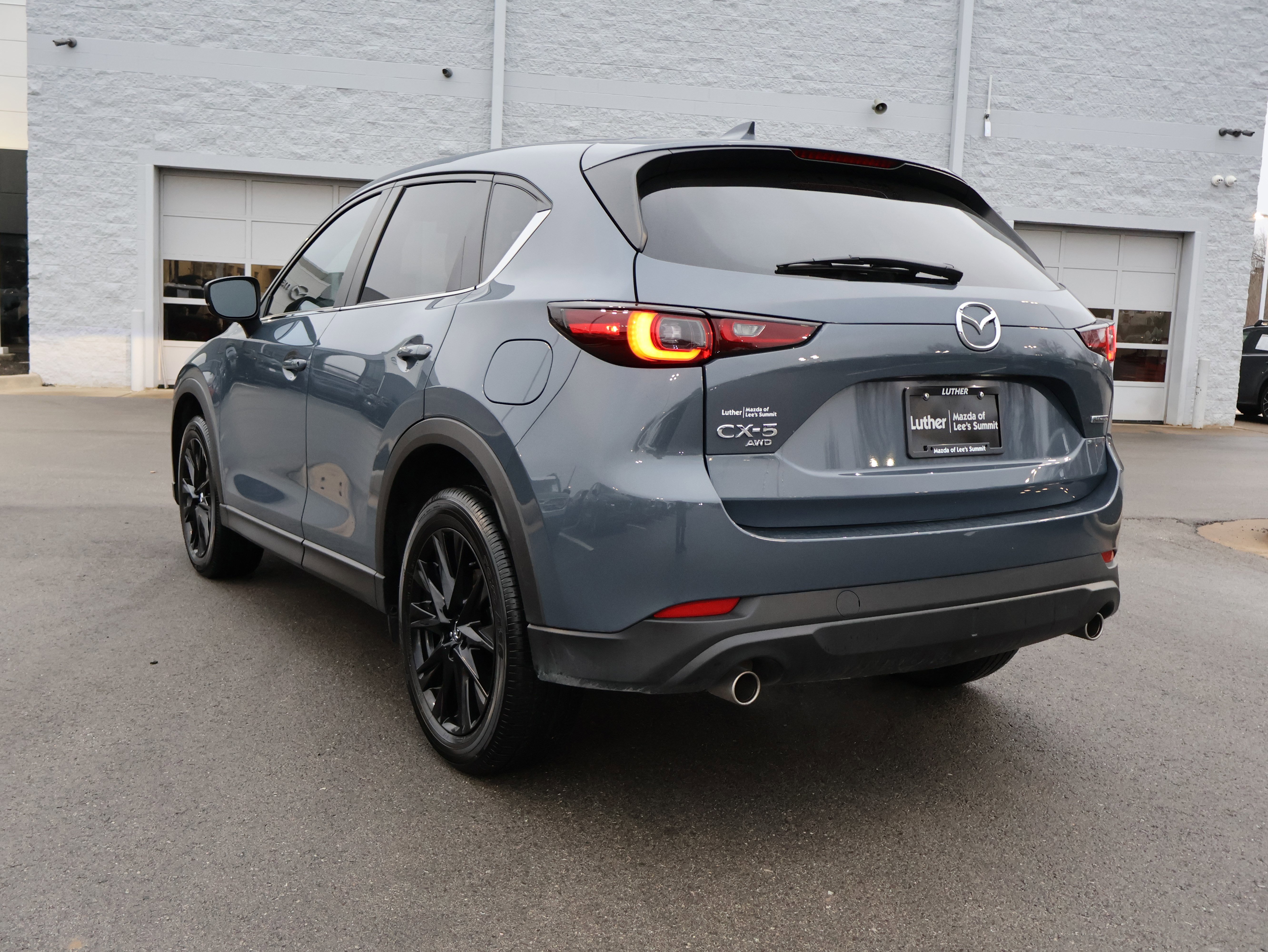 Certified 2023 MAZDA CX-5 Carbon Edition image 5