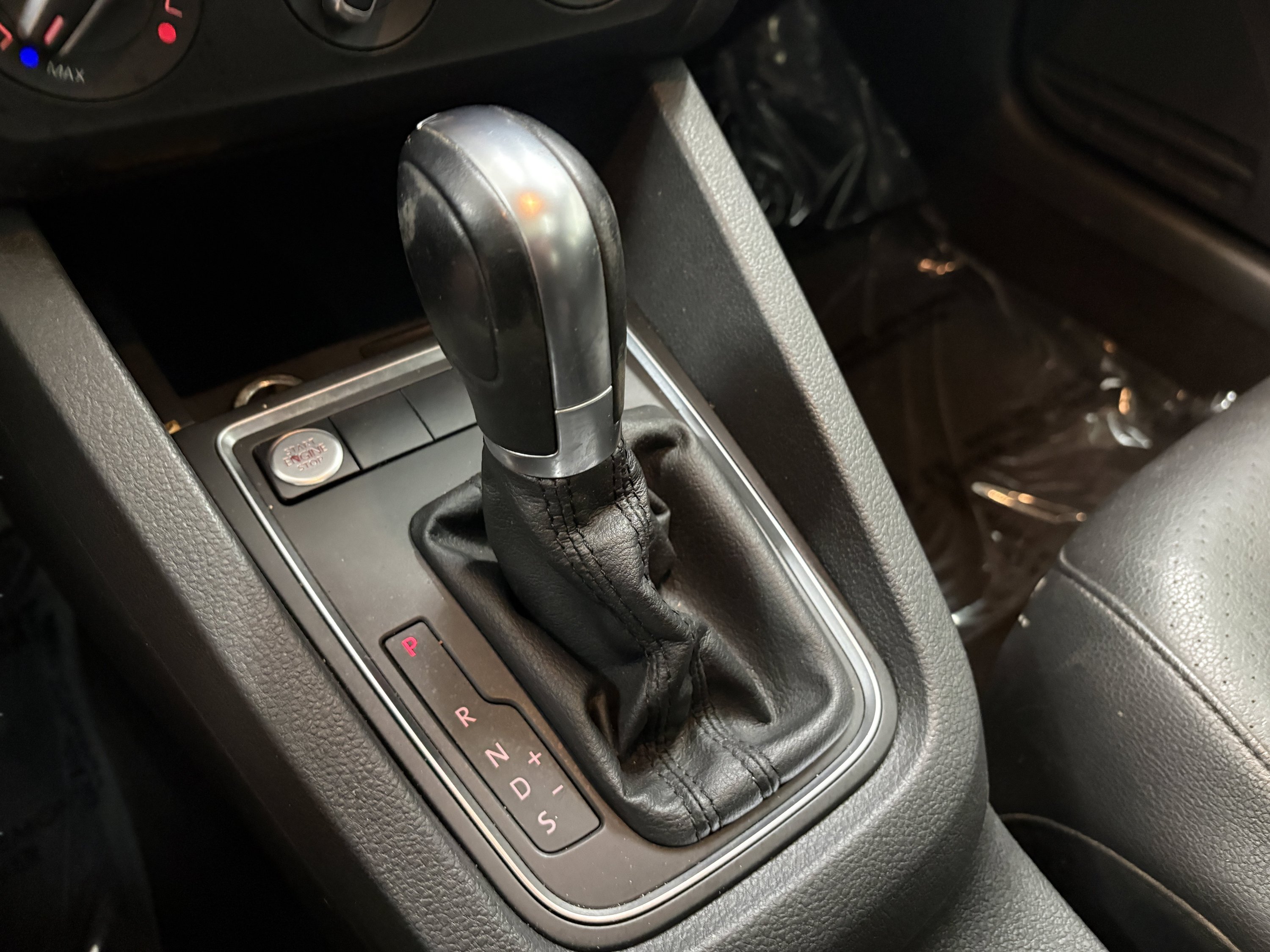 Used 2017 Volkswagen Jetta SE FWD image 20