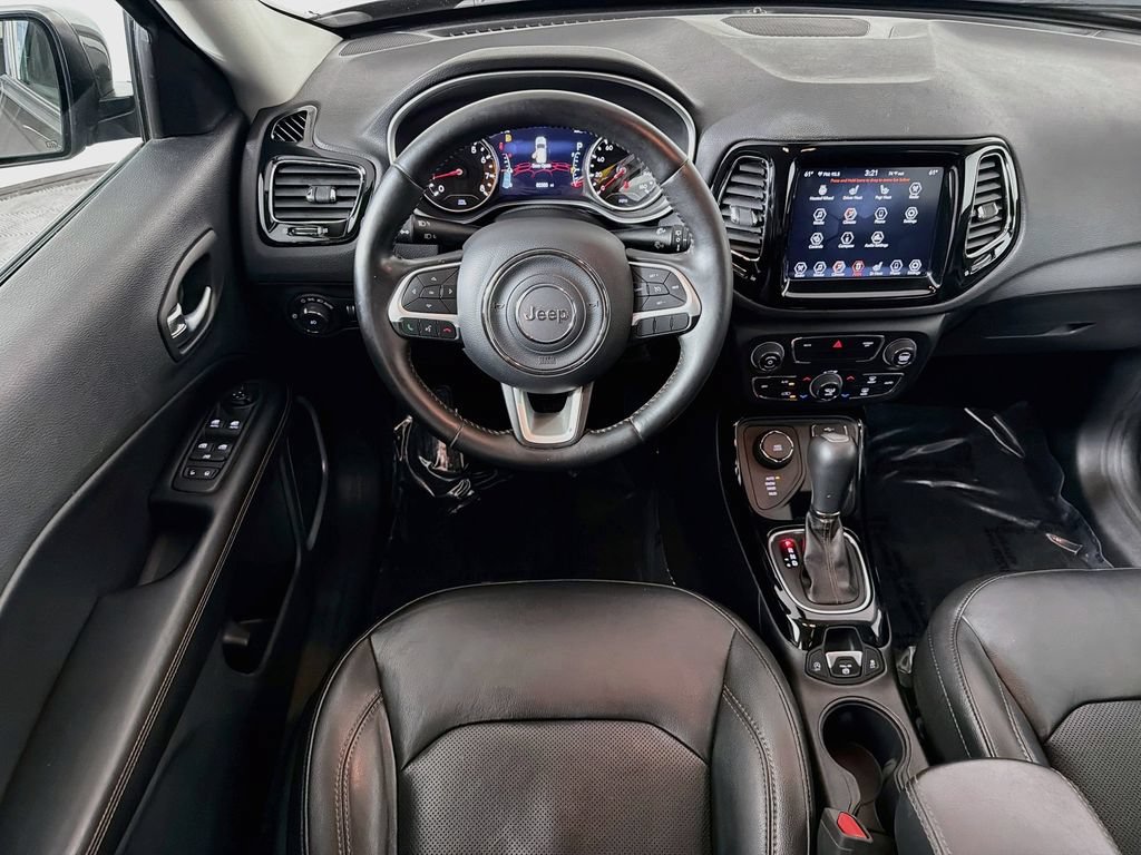 Used 2019 Jeep Compass Limited AWD/4WD image 18