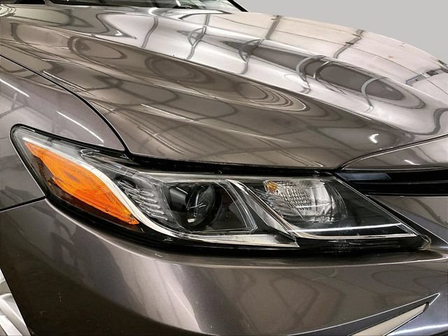 Used 2021 Toyota Camry LE FWD image 27