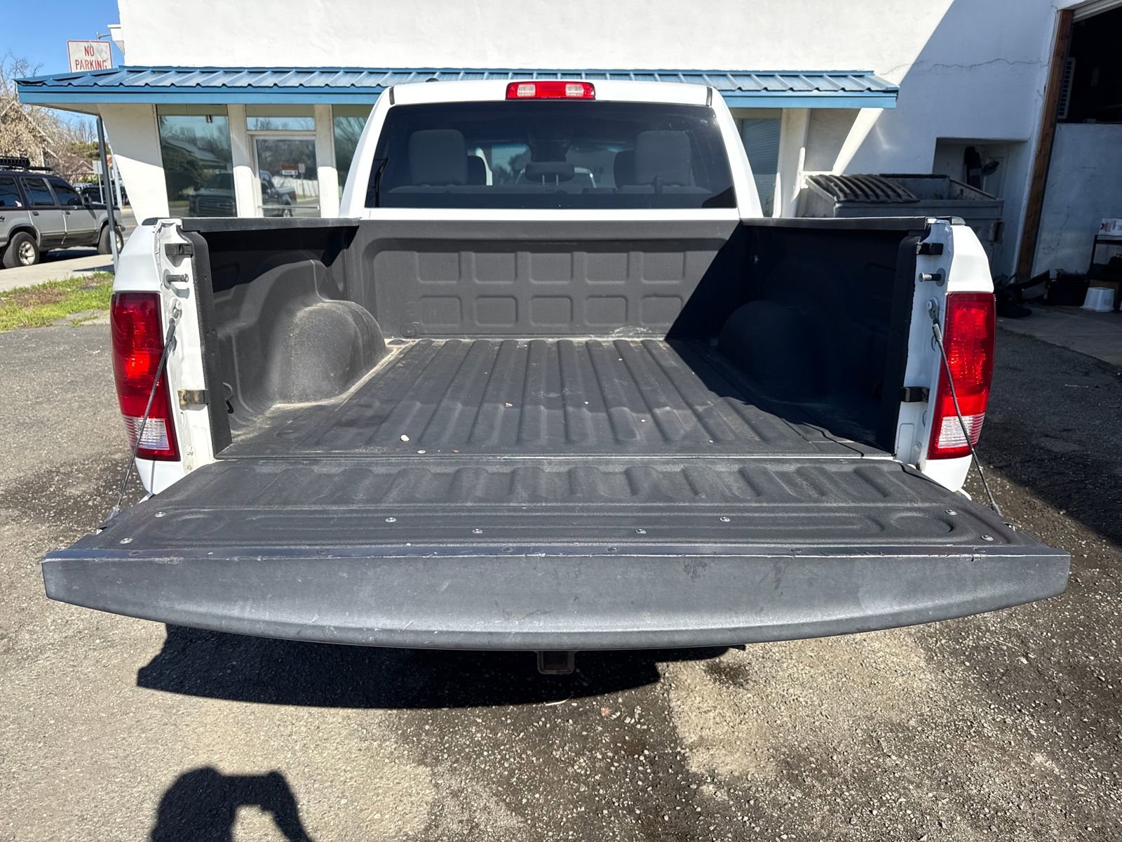 Used 2017 RAM 1500 Express image 23