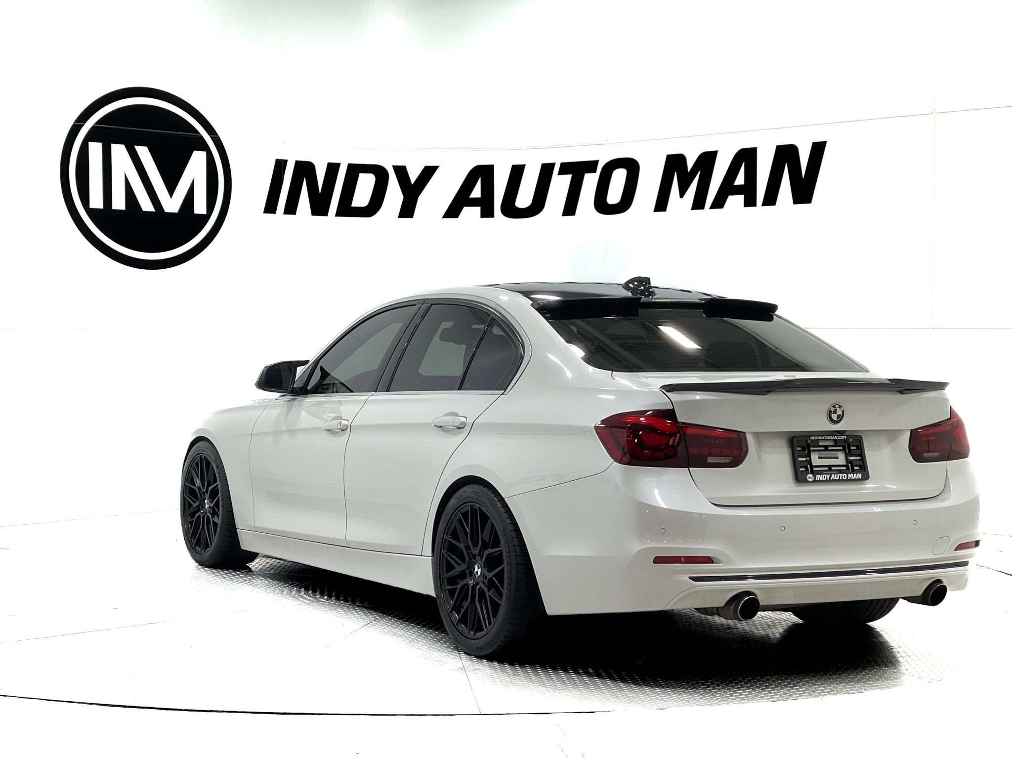 Used 2017 BMW 340i xDrive Sedan image 6