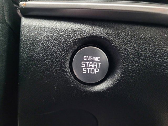 Used 2024 Kia Sorento S image 17