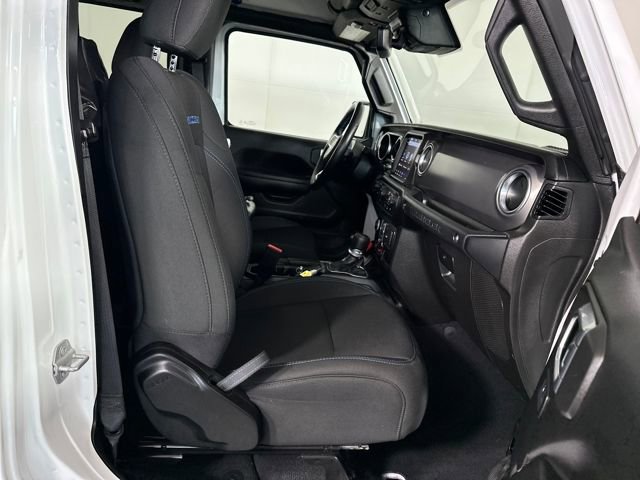 Used 2022 Jeep Wrangler Unlimited Rubicon 4xe w/ Dual Top Group image 29