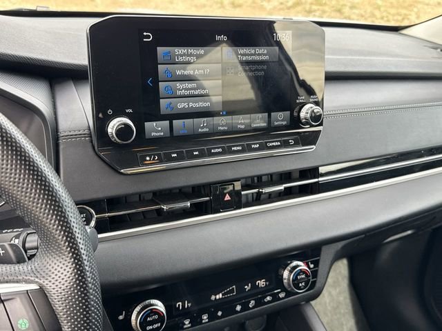 Used 2024 Mitsubishi Outlander SE Black Edition image 15