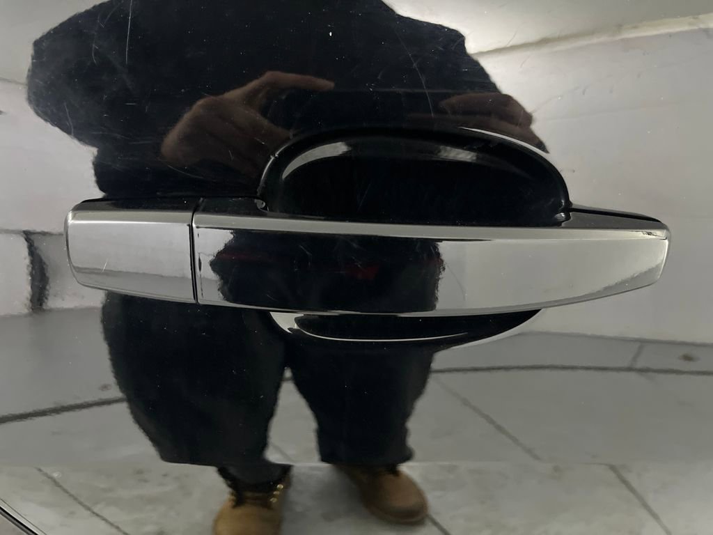 Used 2010 Chevrolet Camaro SS w/ RS Package image 37