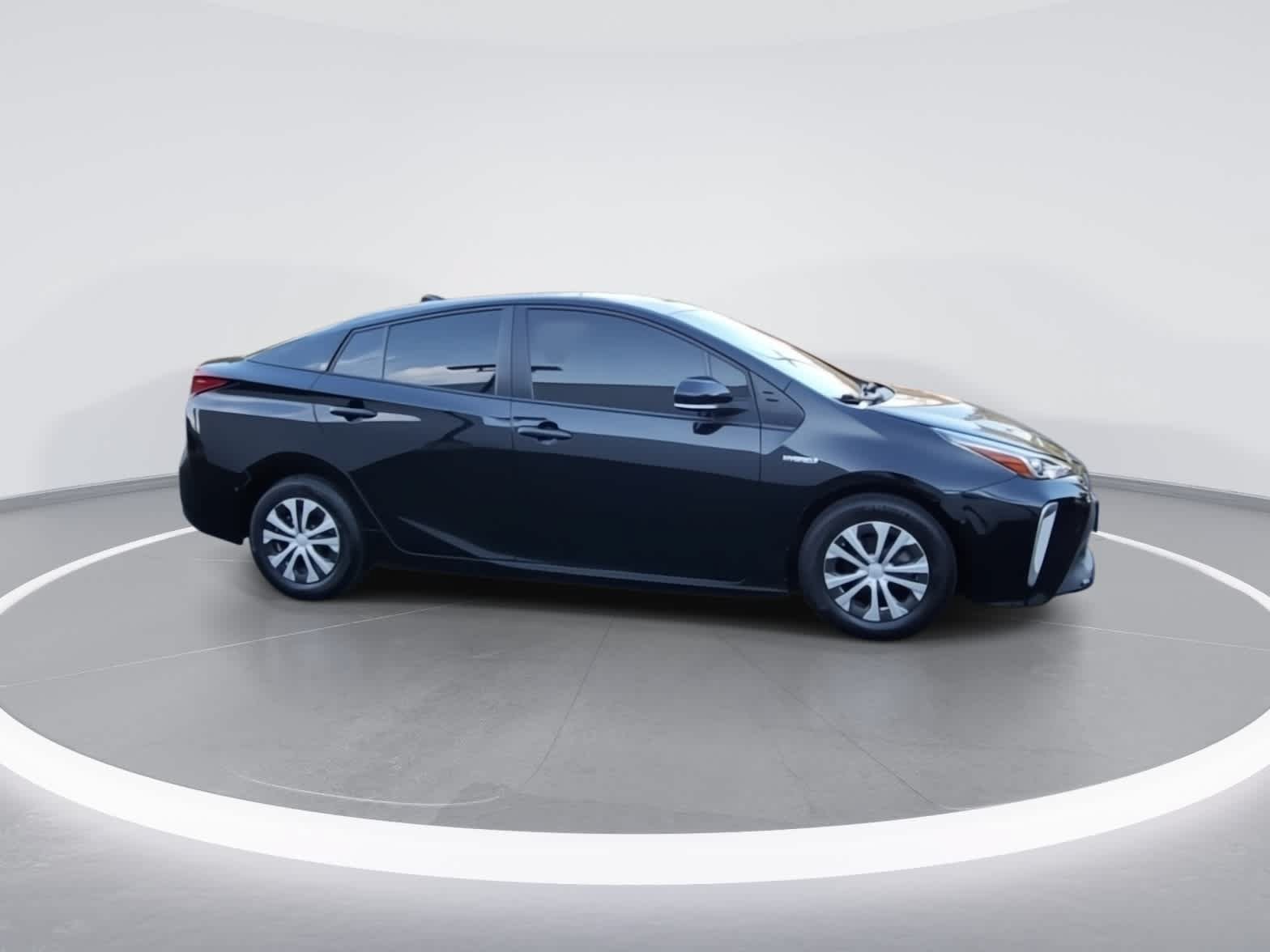 Certified 2021 Toyota Prius LE AWD/4WD image 9