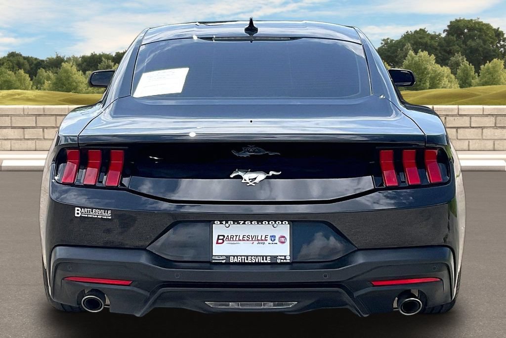 Used 2026 Ford Mustang Premium RWD image 4