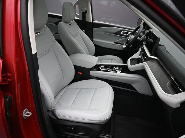 New 2026 Ford Explorer Platinum w/ LUX Leather Package image 28