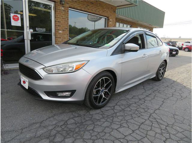 Used 2015 Ford Focus SE w/ SE Ecoboost Package