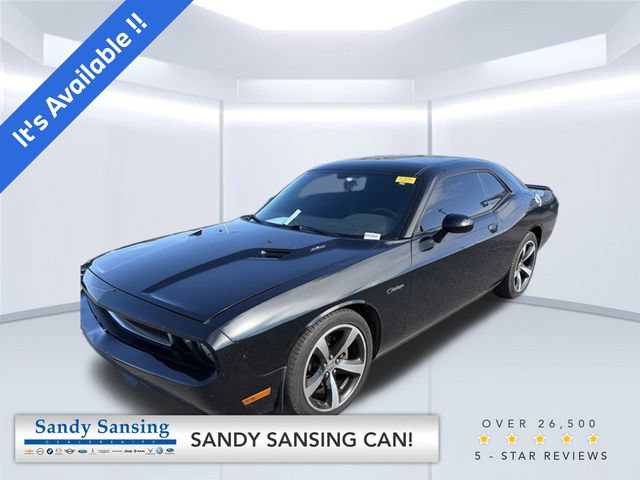 Used 2014 Dodge Challenger R/T RWD image 1