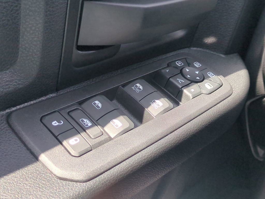 New 2026 RAM 2500 Warlock AWD/4WD image 24