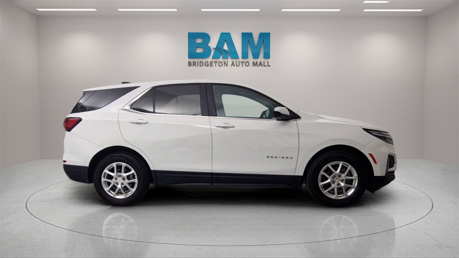 Certified 2022 Chevrolet Equinox LT w/ LPO, Floor Liner Package image 35