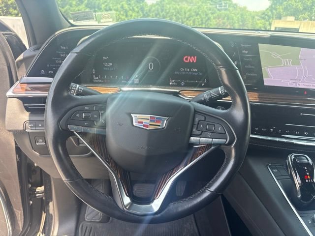 Used 2022 Cadillac Escalade Luxury AWD/4WD image 8