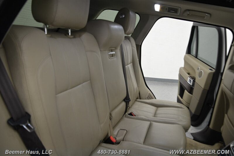 Used 2017 Land Rover Range Rover HSE AWD/4WD image 29
