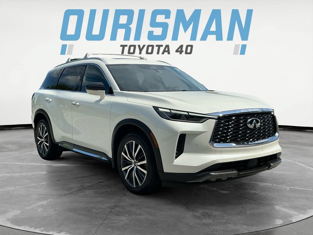 Used 2023 INFINITI QX60 Sensory w/ Cargo Package