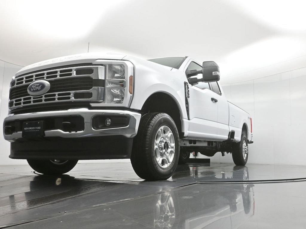 New 2026 Ford F350 XLT image 43