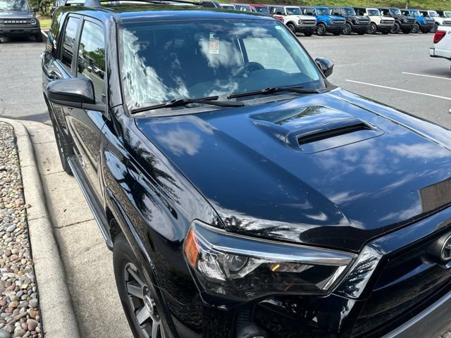 Used 2017 Toyota 4Runner TRD Off-Road AWD/4WD image 6