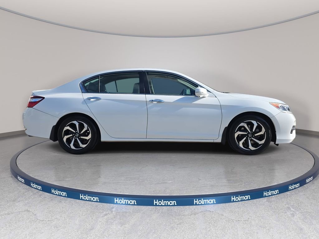Used 2016 Honda Accord EX image 5