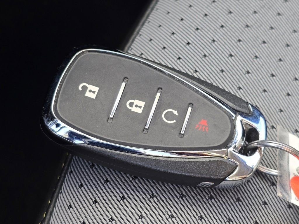 Used 2024 Chevrolet Trax LT w/ Driver Confidence Package image 31