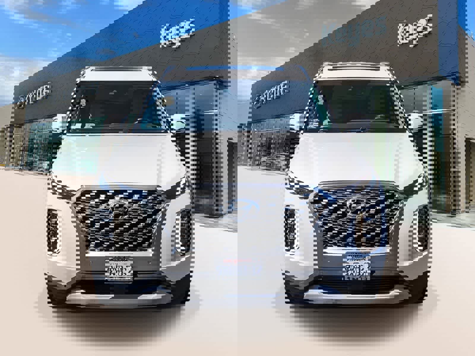 Used 2022 Hyundai Palisade SEL w/ Premium Package FWD image 2