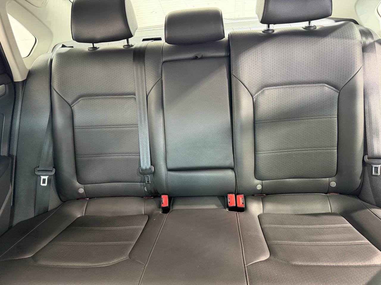 Used 2014 Volkswagen Passat 2.5 S FWD image 26