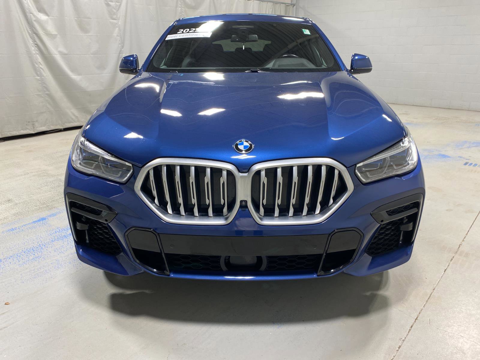 Certified 2023 BMW X6 xDrive40i w/ Executive Package image 4