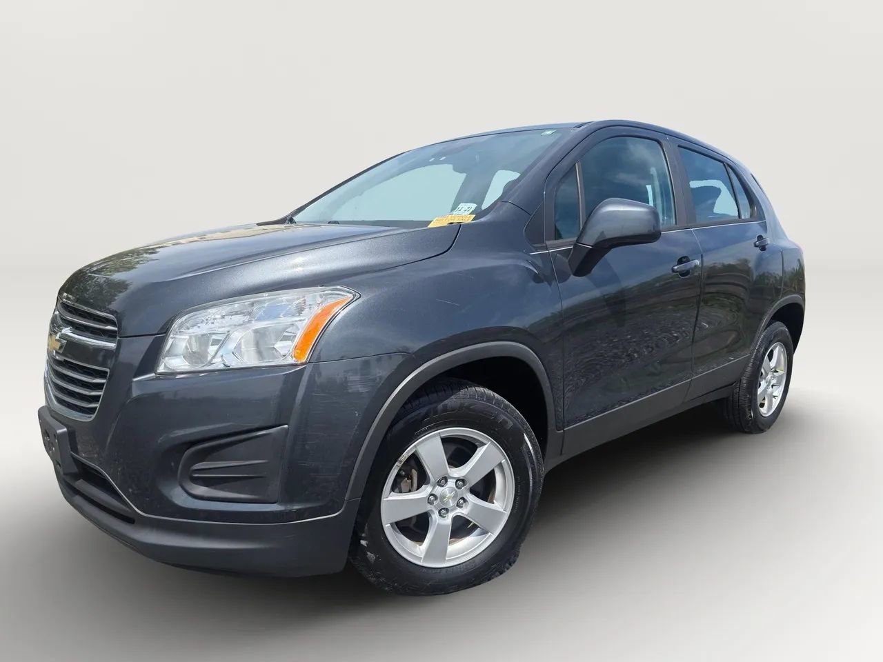 Used 2016 Chevrolet Trax LS AWD/4WD image 2