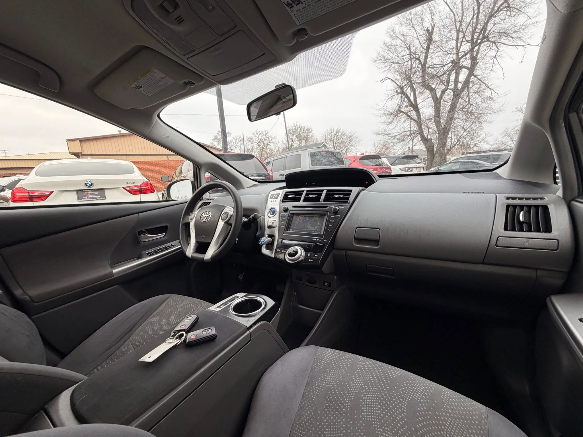 Used 2012 Toyota Prius V Three image 28