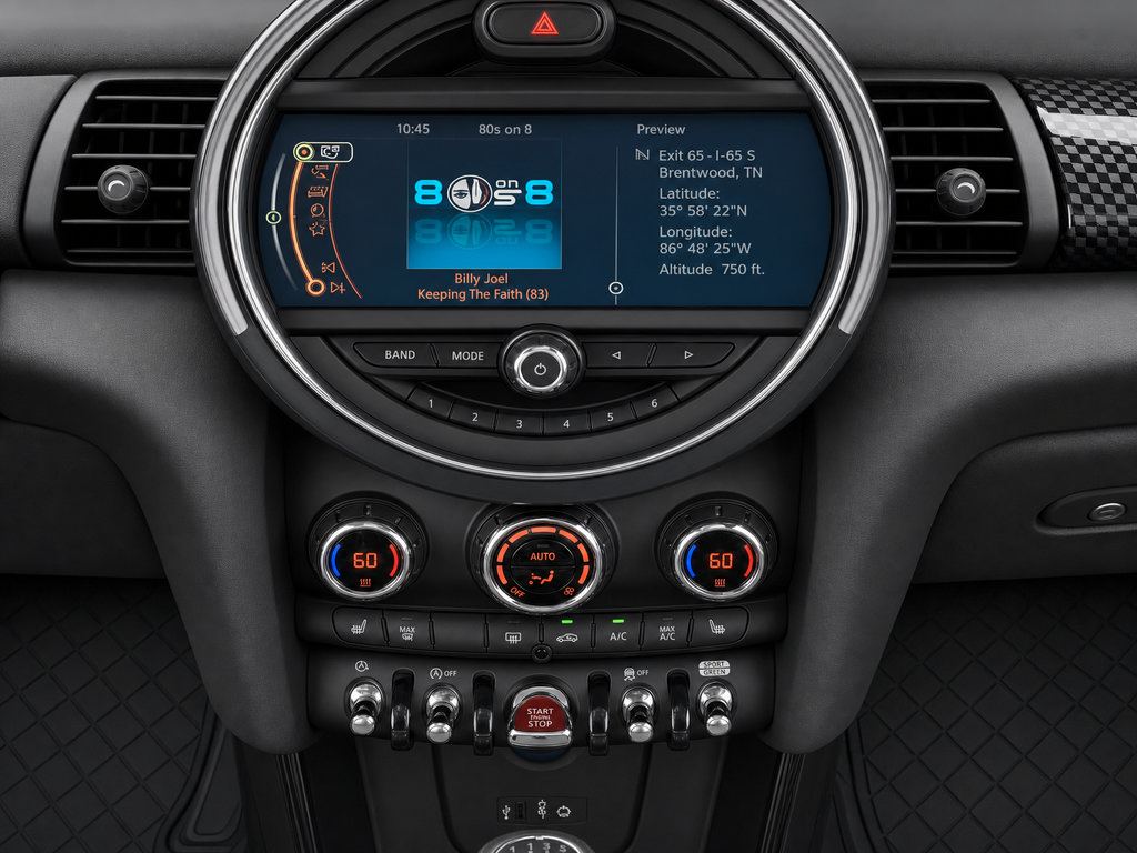 Used 2018 MINI Cooper S FWD image 18