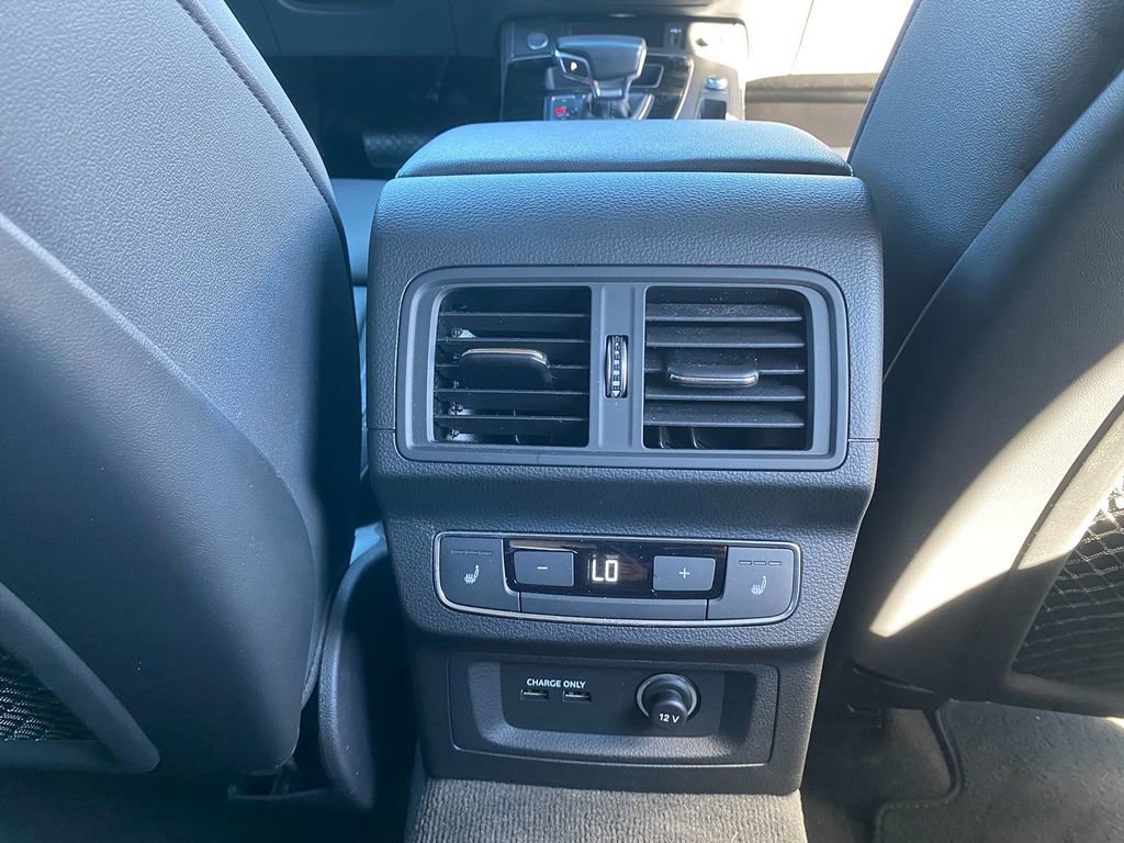 Used 2021 Audi Q5 Prestige w/ Prestige Package image 28
