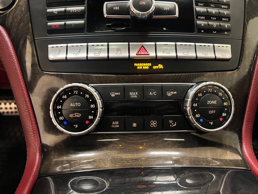 Used 2013 Mercedes-Benz SL 550 w/ Premium Pkg image 42