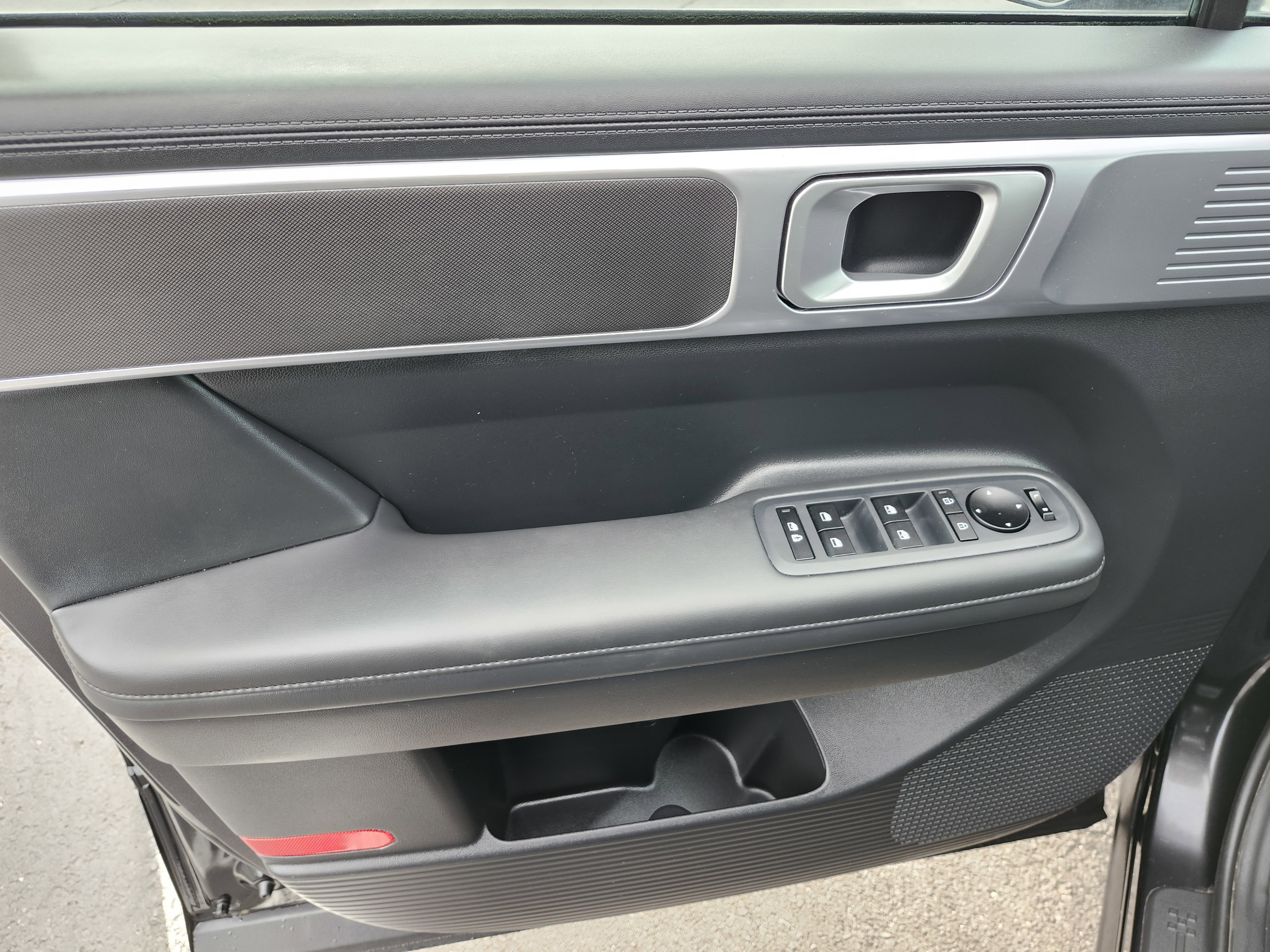 Used 2025 Hyundai Santa Fe SEL image 27