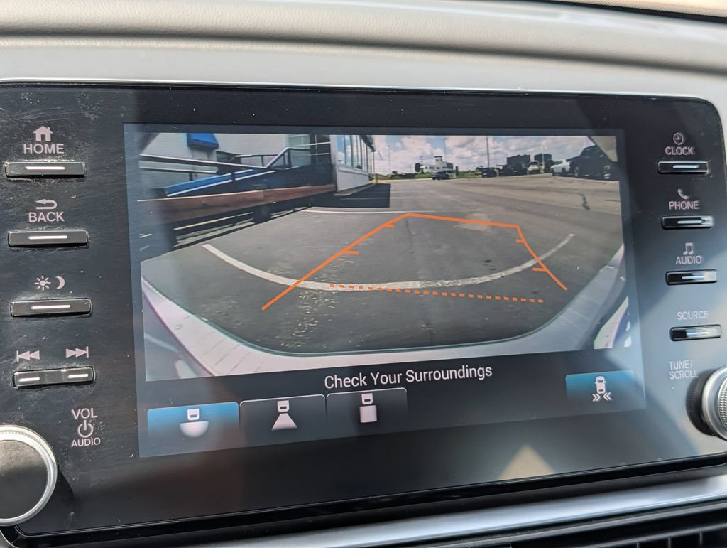 Used 2018 Honda Accord EX image 26
