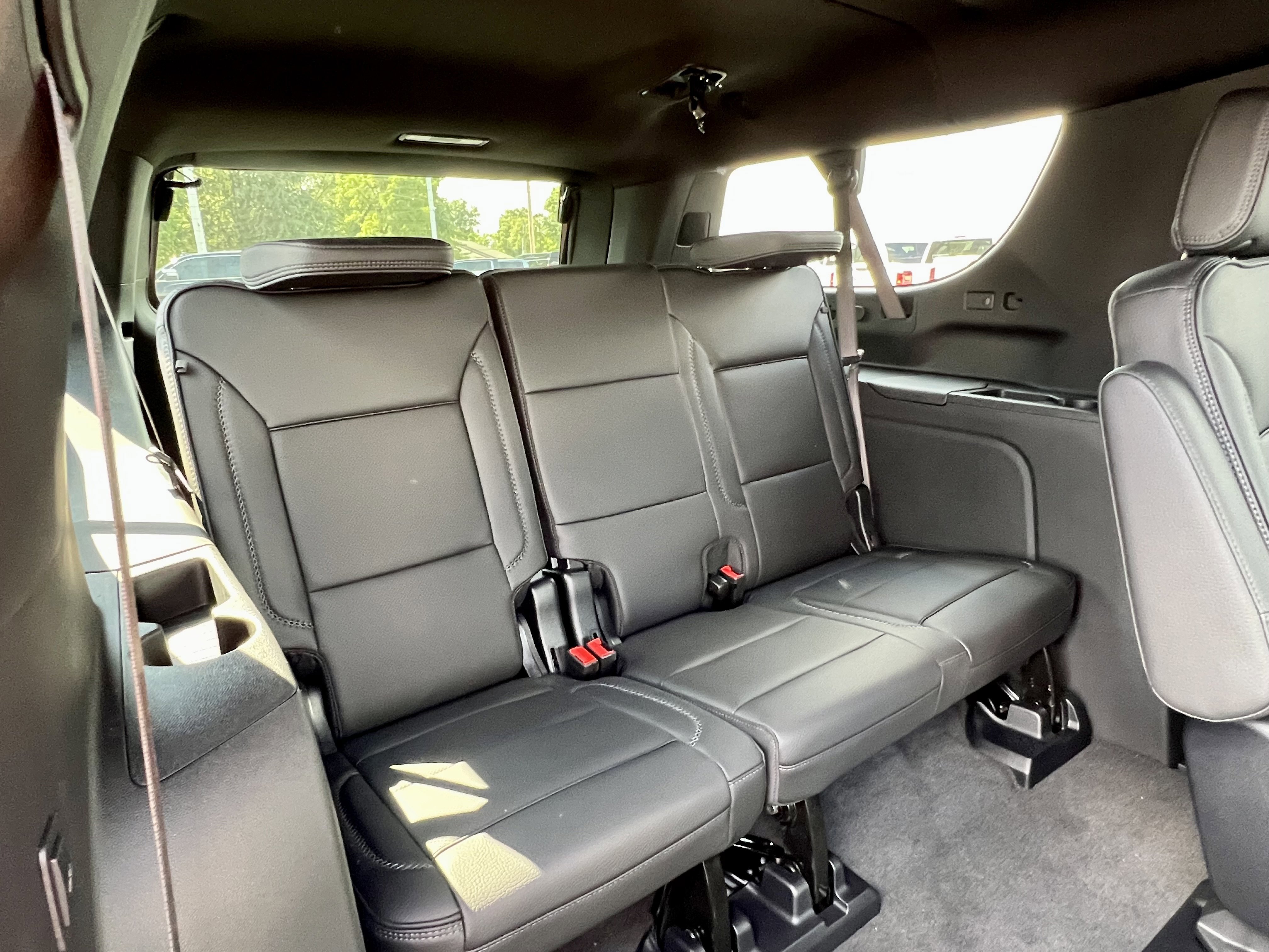 New 2025 GMC Yukon XL Denali image 39