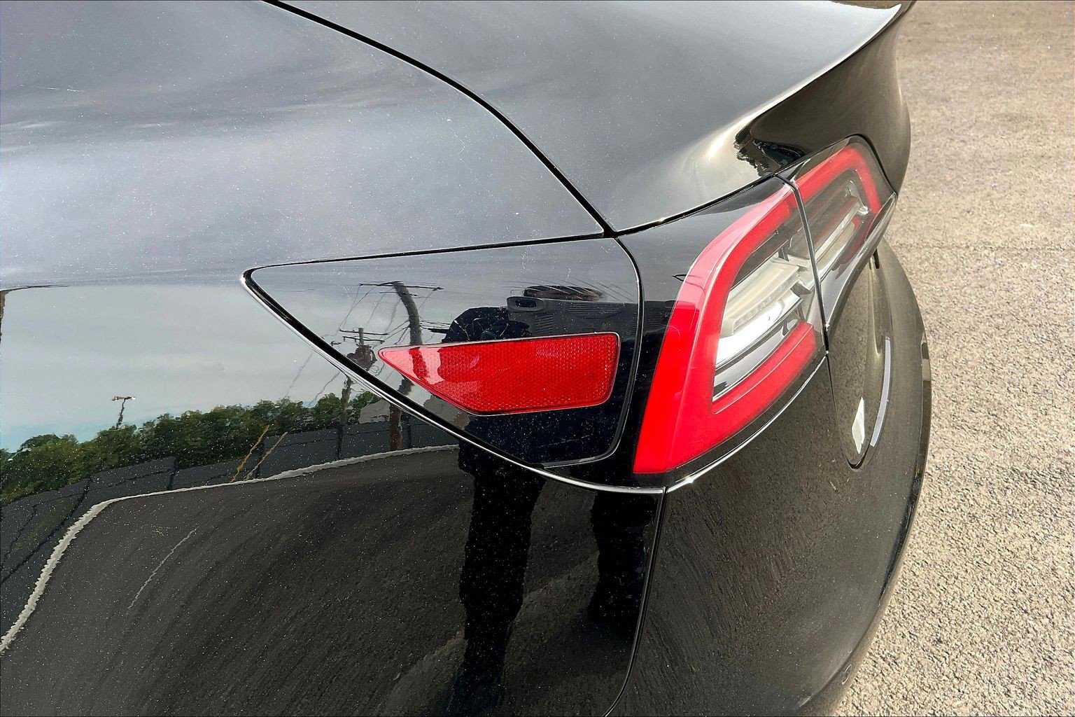Used 2018 Tesla Model 3 Long Range RWD image 21