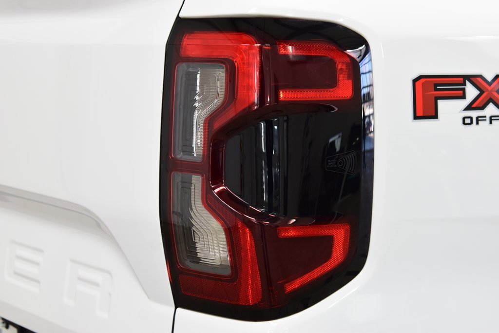 Used 2024 Ford Ranger Lariat w/ FX4 Off-Road Package image 16