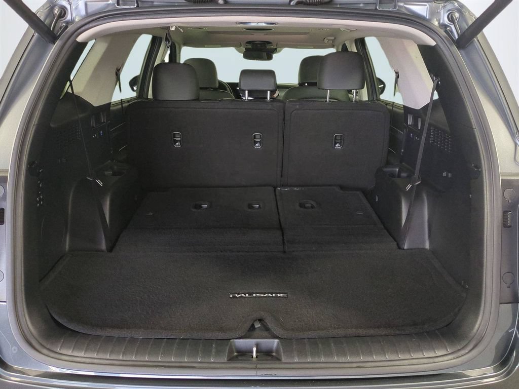 Used 2022 Hyundai Palisade SEL w/ 8P Bench Seat Package FWD image 14