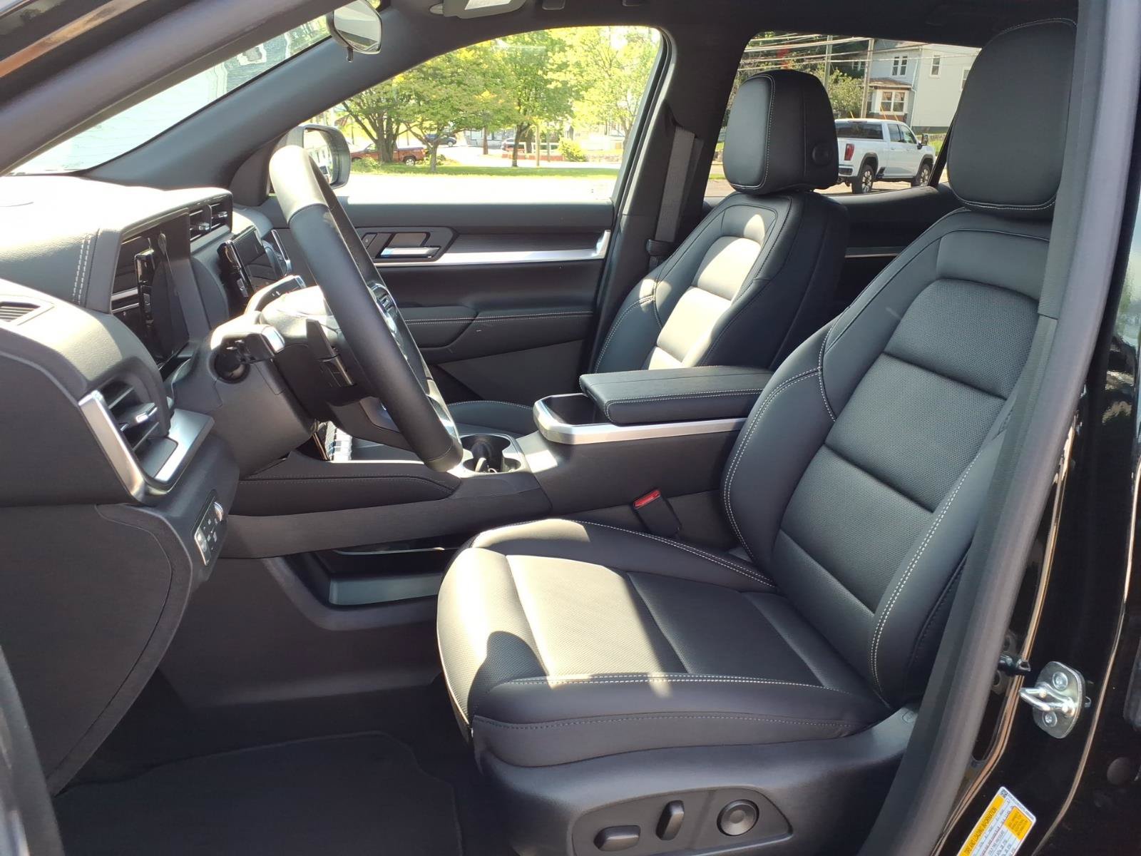 New 2026 GMC Terrain Elevation w/ Elevation Premium Package AWD/4WD image 7