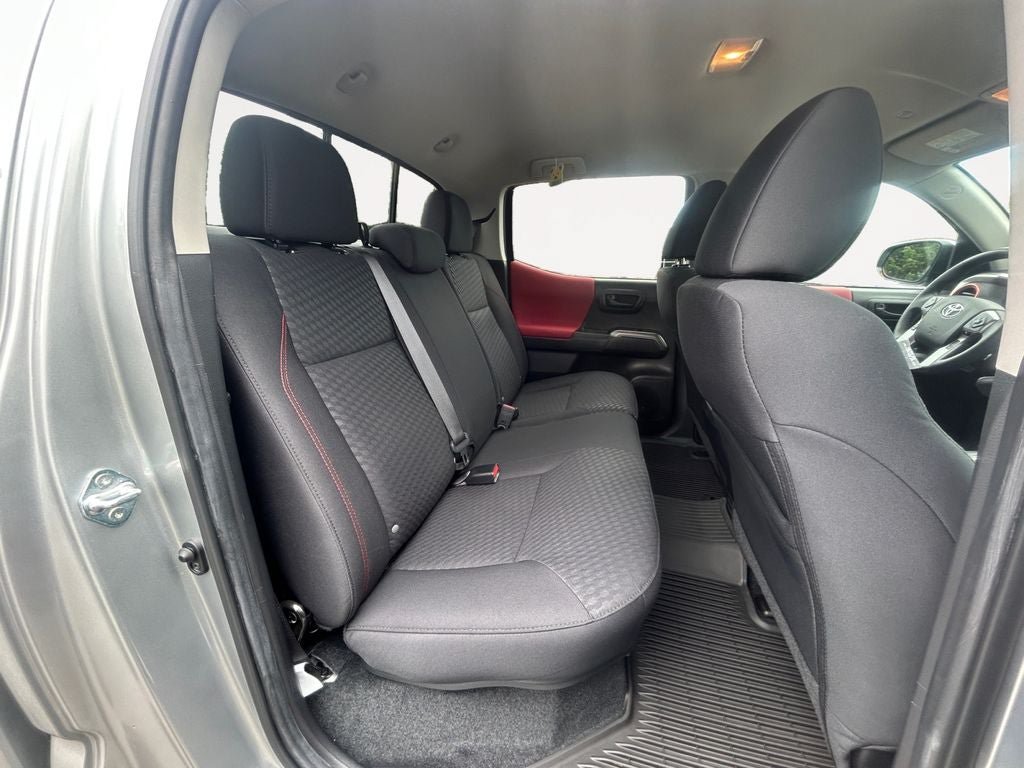 Used 2022 Toyota Tacoma SR5 AWD/4WD image 11