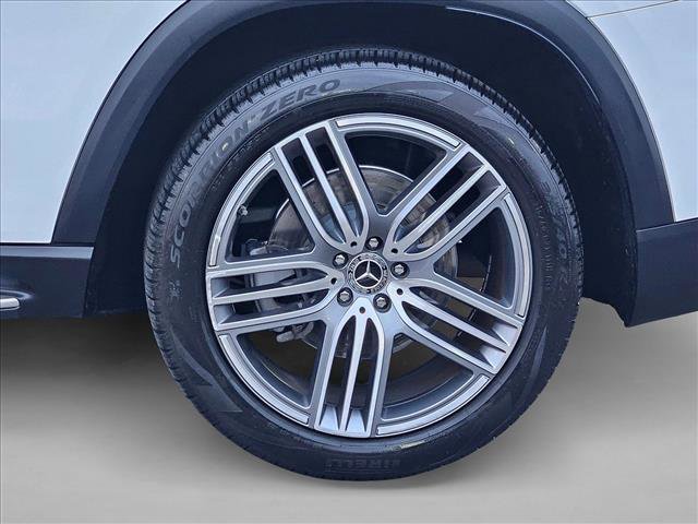 Used 2021 Mercedes-Benz GLS 450 4MATIC image 4