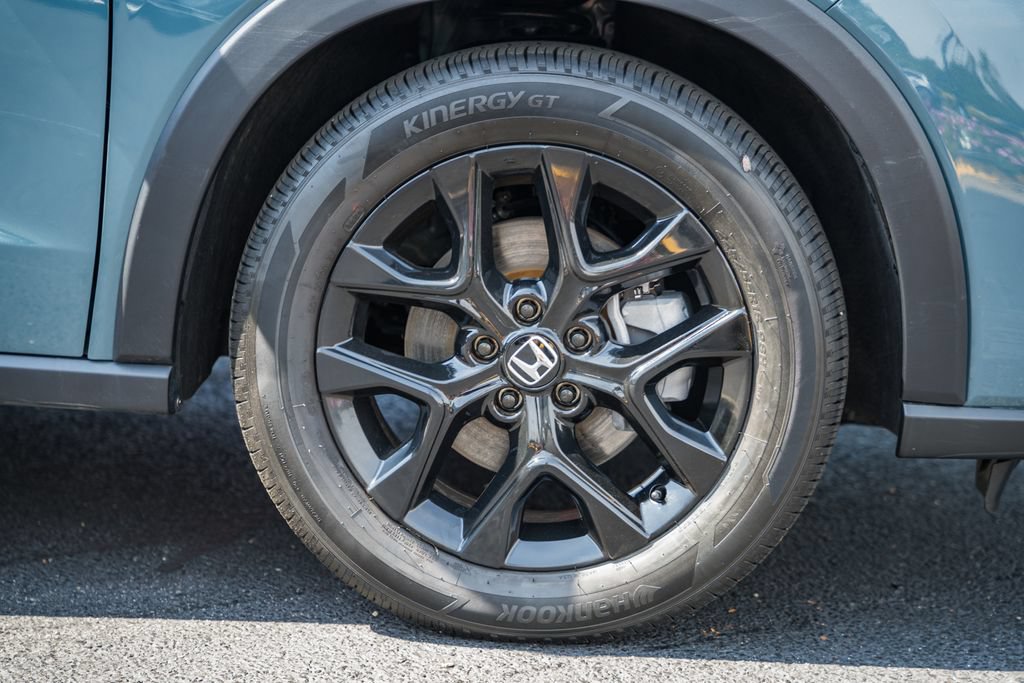 Certified 2025 Honda HR-V Sport image 15